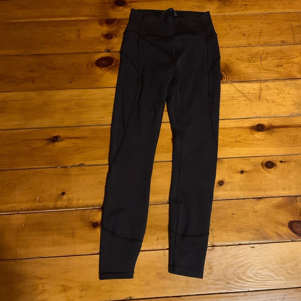 Lululemon leggings size 4